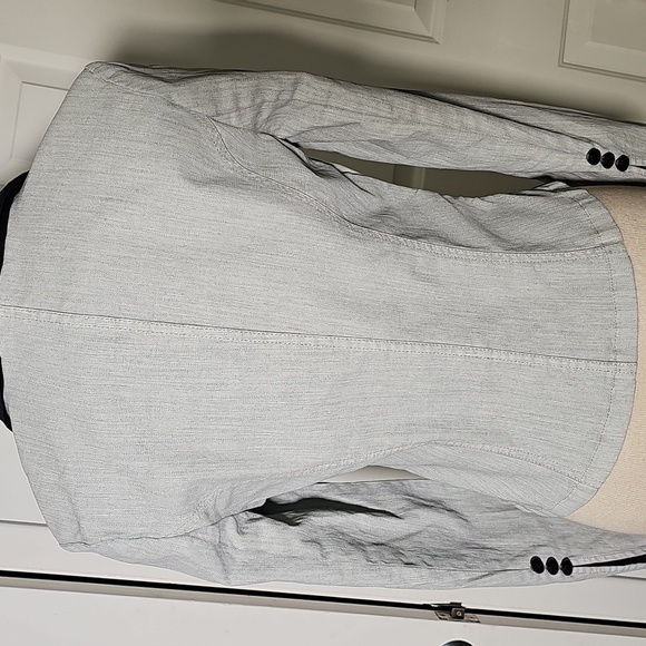 Rock & Republic Gray Tuxedo Jacket. Black Collared W/black Buttons. Size 8. - Picture 6 of 8